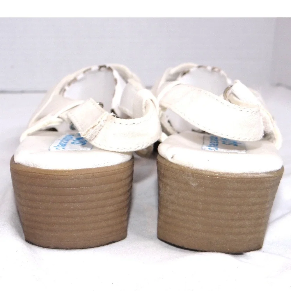 Classique Sport‎ Women's White Strappy Wedge Sandals Size 7M